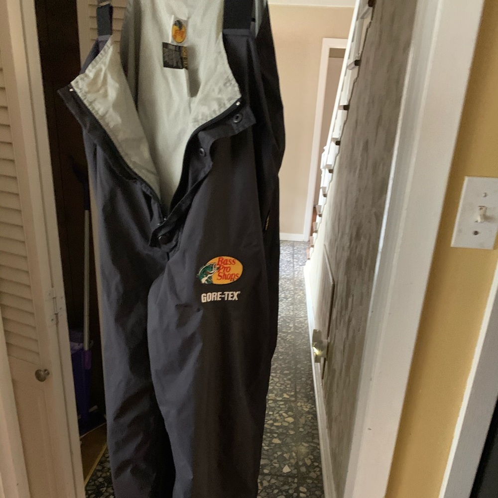 Bass Pro Shop Medium Fishing Bibs